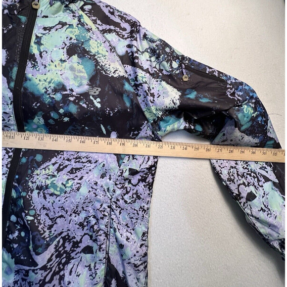 New Balance Windbreaker Jacket Size L Running ‎ Packable Tie-Dye - Picture 4 of 10